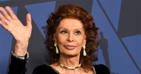 Legendary Actress Sophia Loren Was Also the First to。